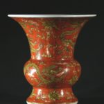 Museo d’Arte Cinese – Vaso di porcellana con decorazione a draghi.-1